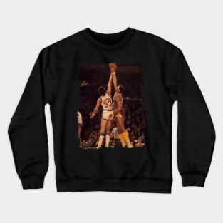 Wilt Chamberlain vs Kareem Abdul Jabbar, The Battle of The NBA Gods Crewneck Sweatshirt